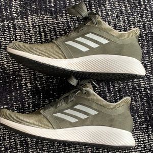 Women’s Adidas size 8